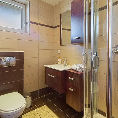 Montelux Apartment