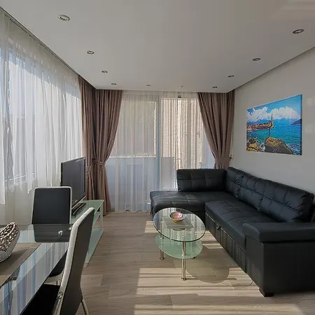 Apartment Montelux *