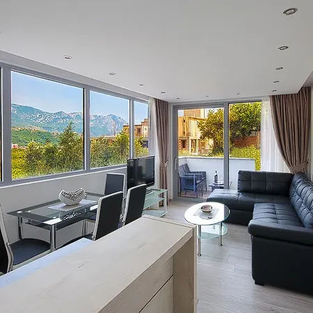 Apartment Montelux *